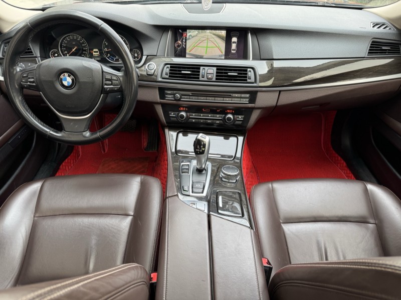 济宁17年宝马5系5