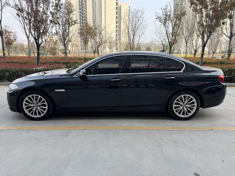 济宁17年宝马5系7