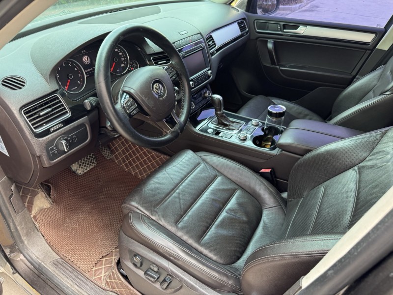 济宁17年大众途锐6