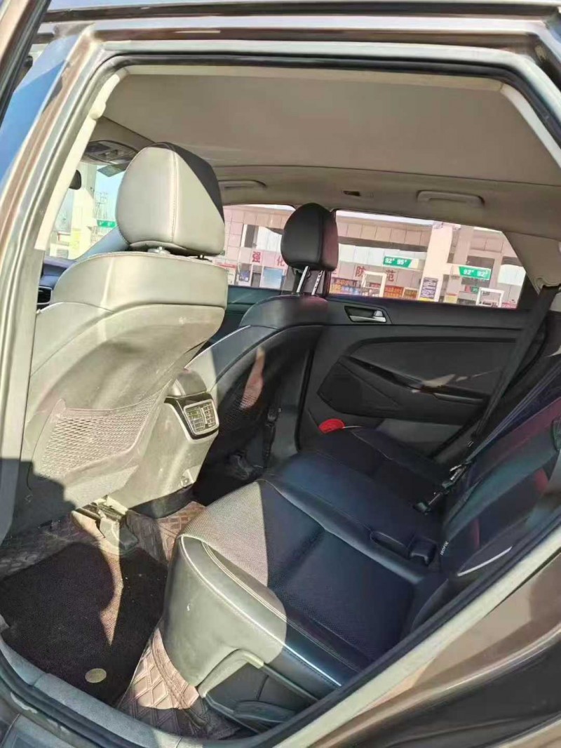 邯郸20年现代途胜4