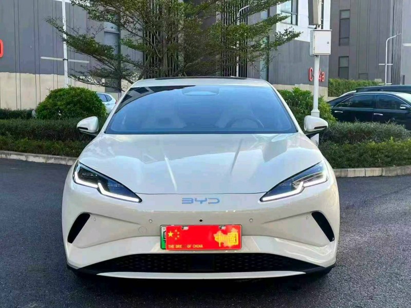 广州25年比亚迪海豹1