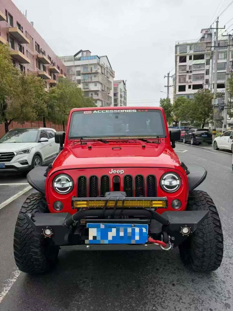 张家界15年Jeep牧马人1