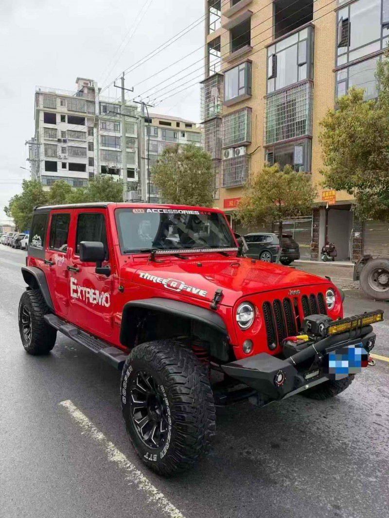 张家界15年Jeep牧马人2