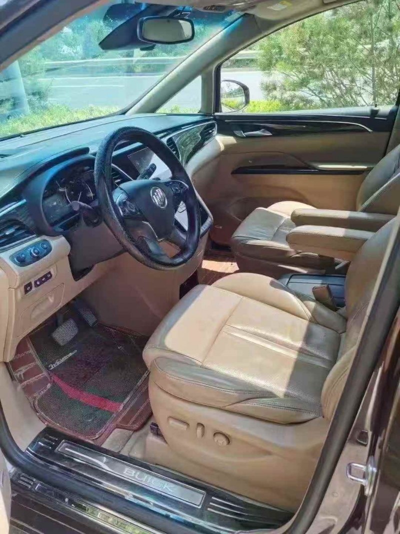 臨沂18年別克GL83