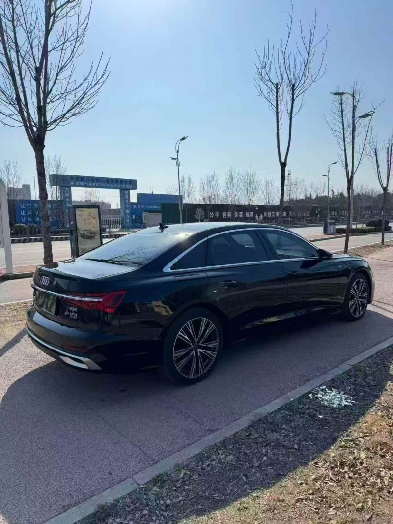 济宁24年奥迪A6L4