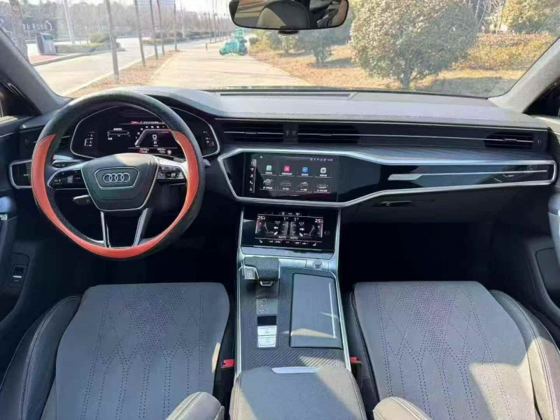 济宁24年奥迪A6L7