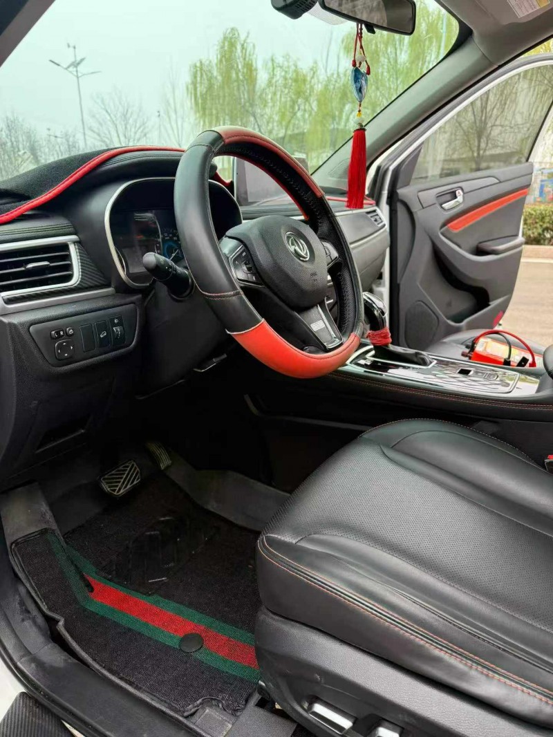 济宁22年东风风光6