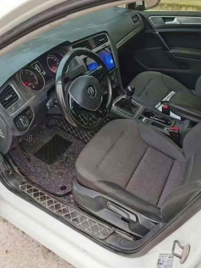 临沂16年大众高尔夫3