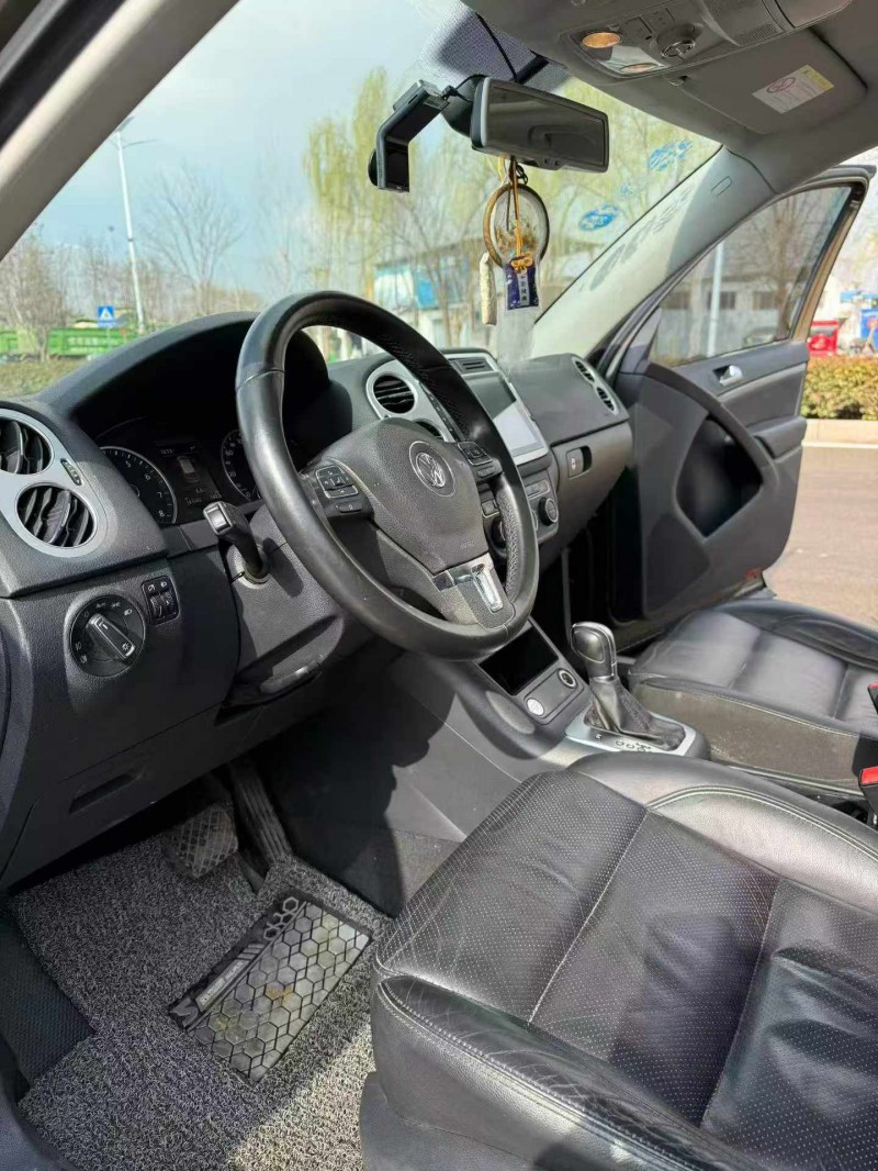 济宁16年大众途观6