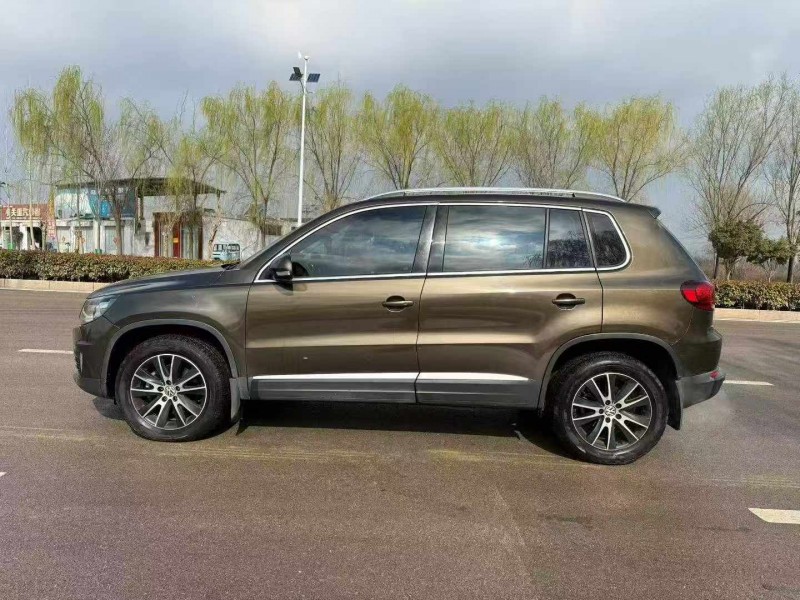 济宁16年大众途观7