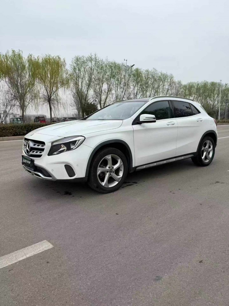 枣庄18年奔驰GLA3