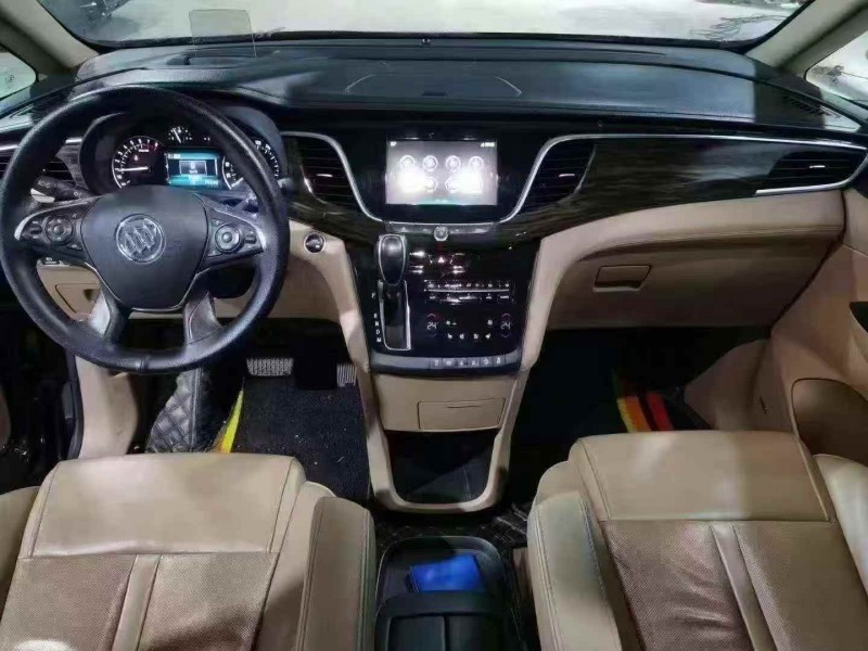 临沂17年别克GL85