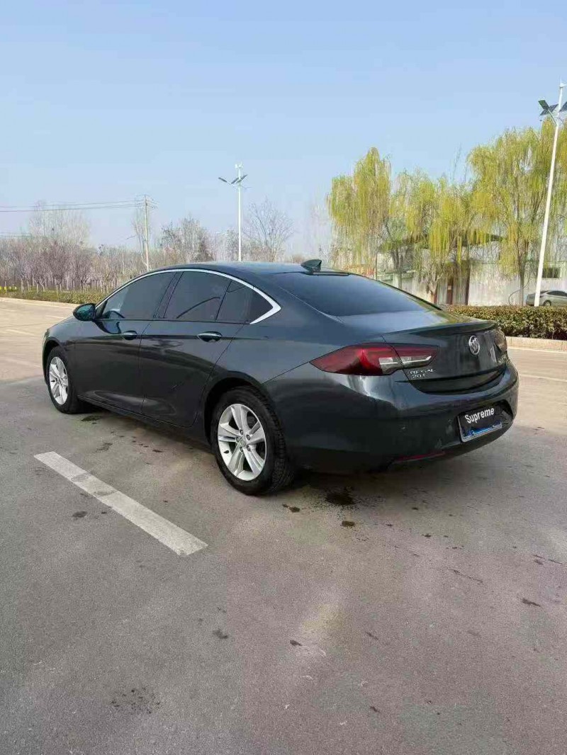 济宁20年别克君威7