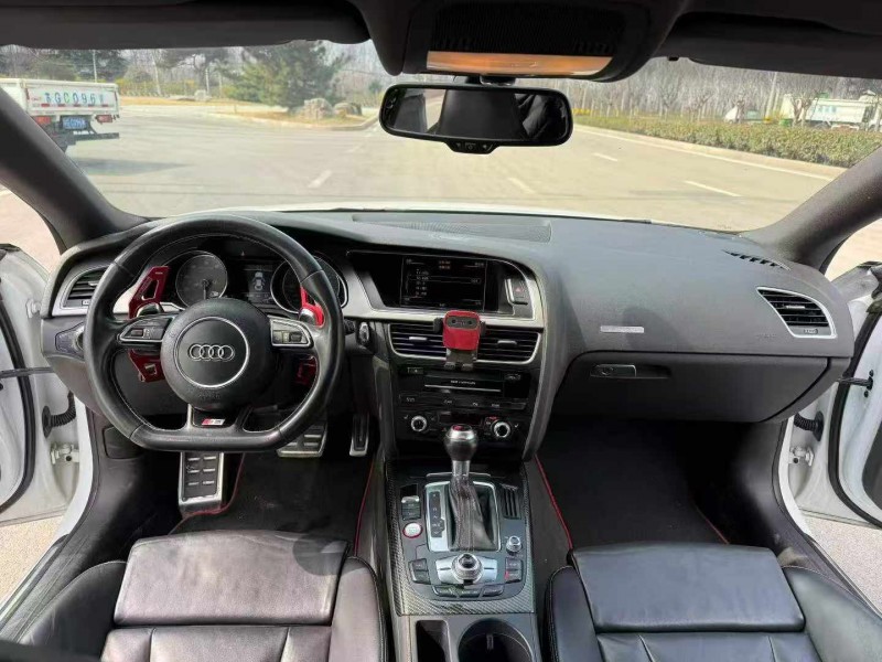 潍坊14年奥迪S54