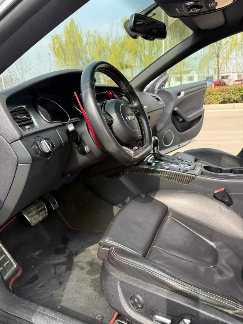 潍坊14年奥迪S56