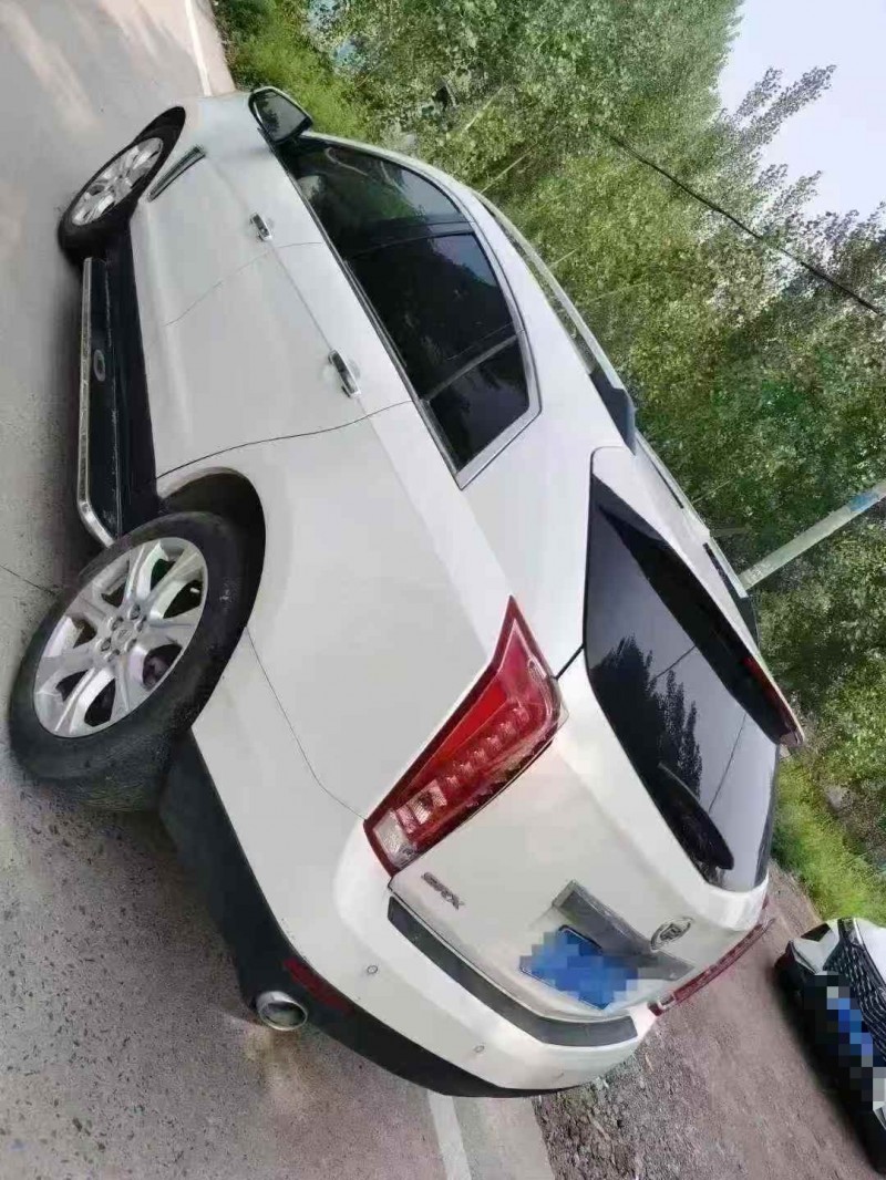 临沂15年凯迪拉克SRX8