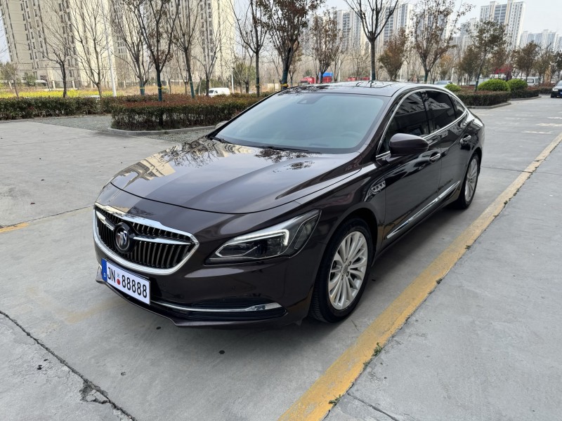 济宁17年别克君越3