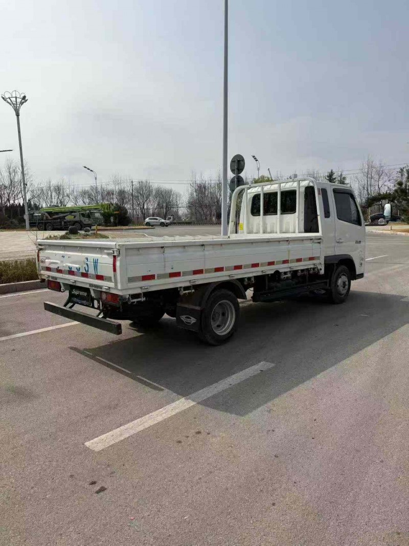 东营25年福田领航8