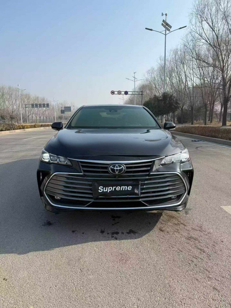 济宁21年丰田亚洲龙1