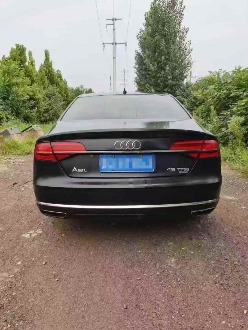 临沂15年奥迪A8L9