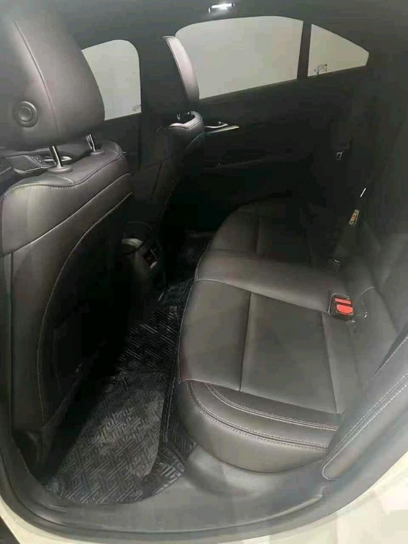 蚌埠20年凯迪拉克CT46