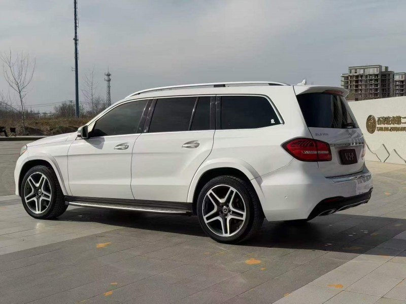 承德18年奔馳GLS7