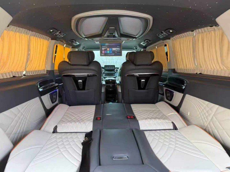 淄博23年奔馳威霆6