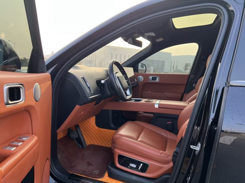 鹽城23年理想L84