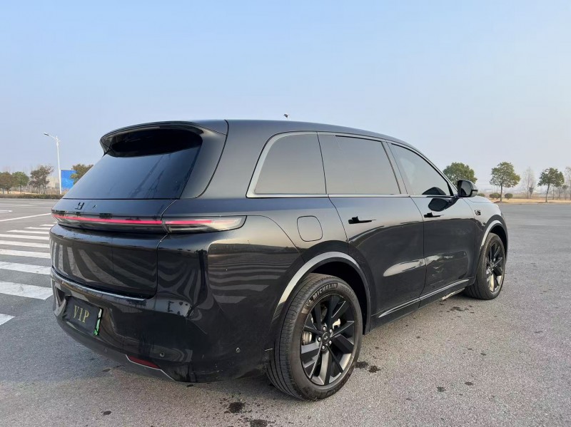 鹽城23年理想L88