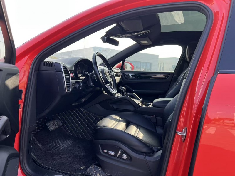 鹽城19年保時捷卡宴4