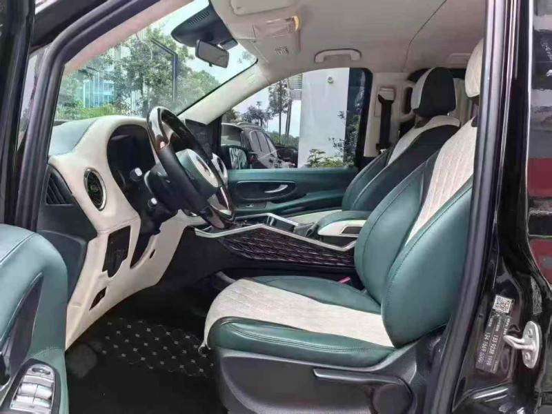 廣州22年奔馳威霆4