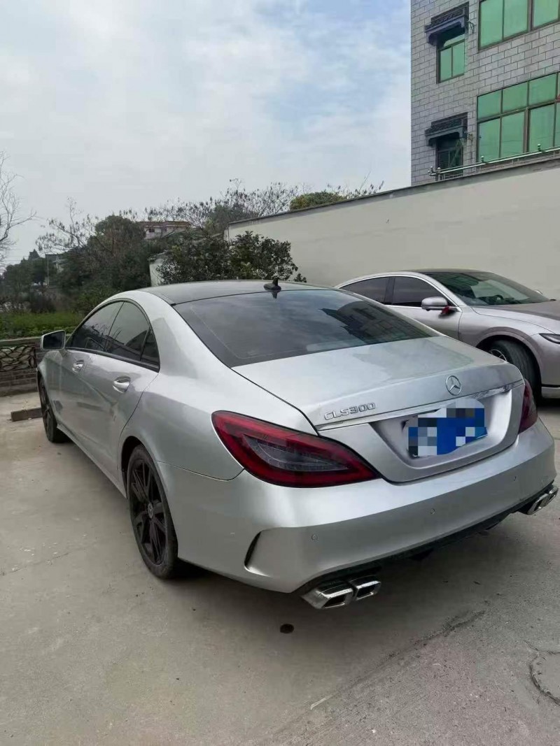 湖州13年奔驰CLS7
