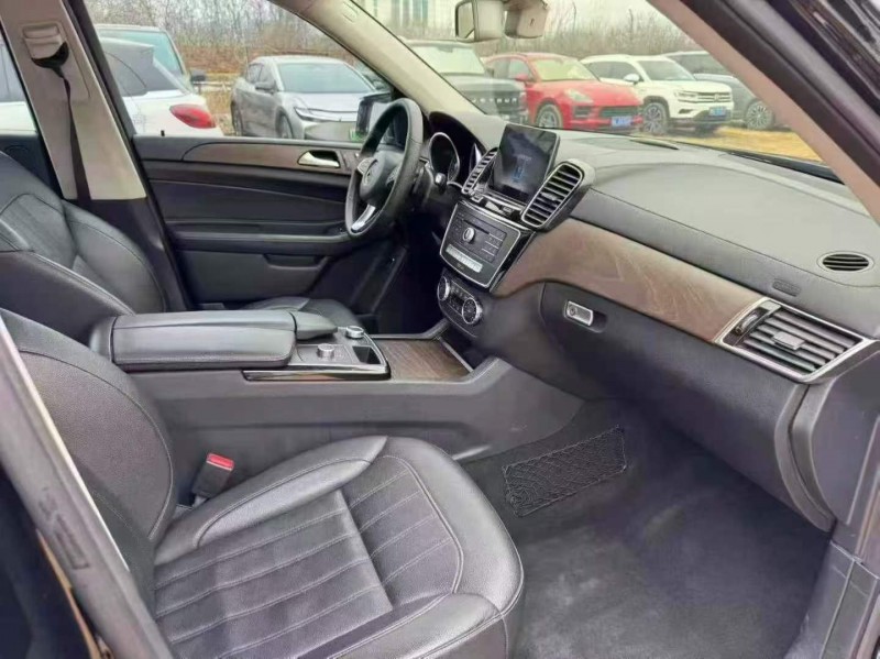 淄博18年奔驰GLE6