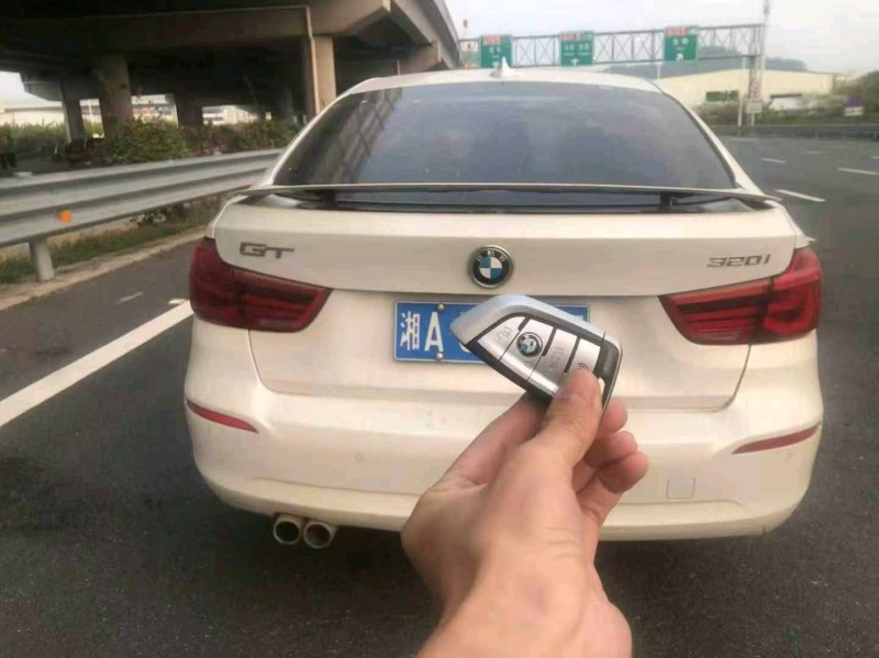 广州17年宝马3系6