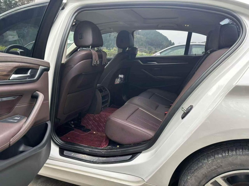 毕节21年宝马5系6