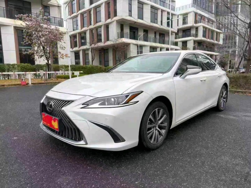 广州20年雷克萨斯ES3