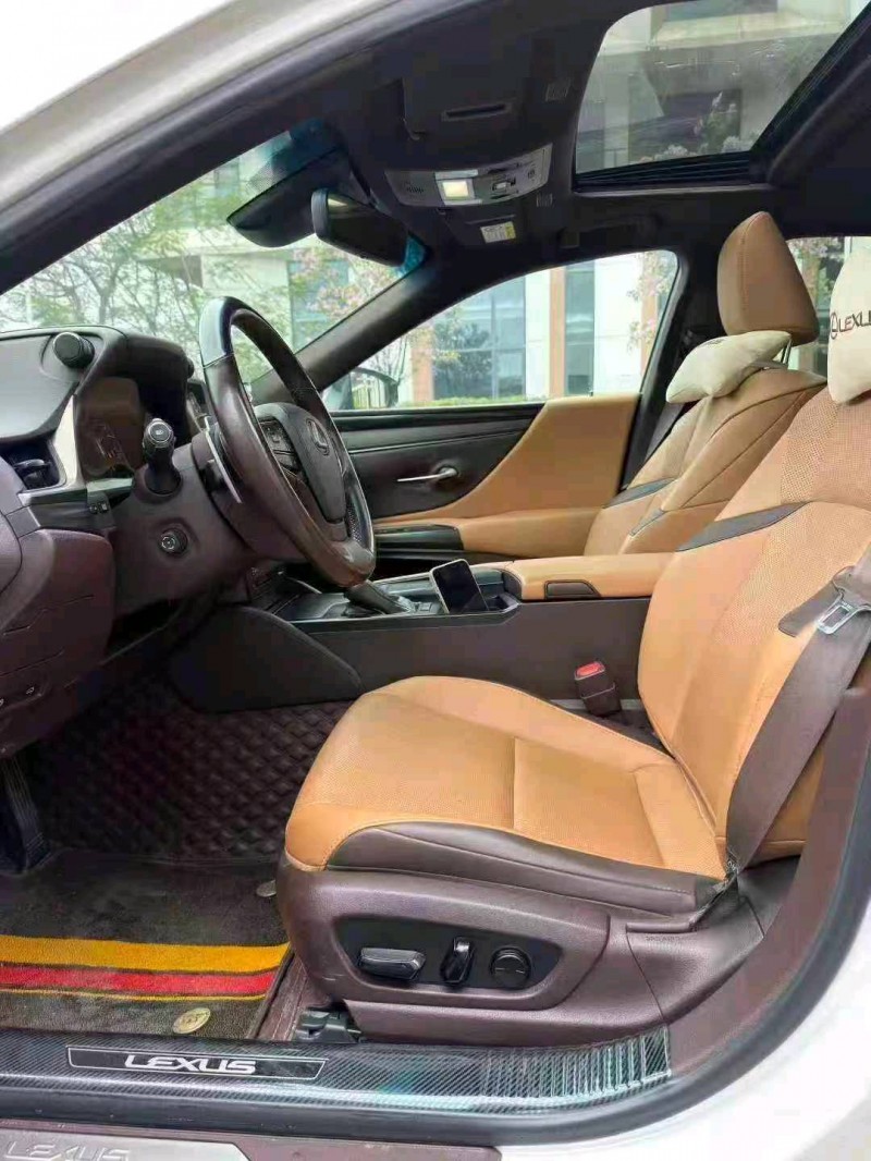 广州20年雷克萨斯ES5