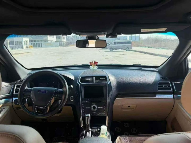 张家口16年福特探险者5