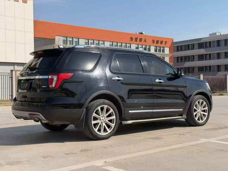 张家口16年福特探险者8