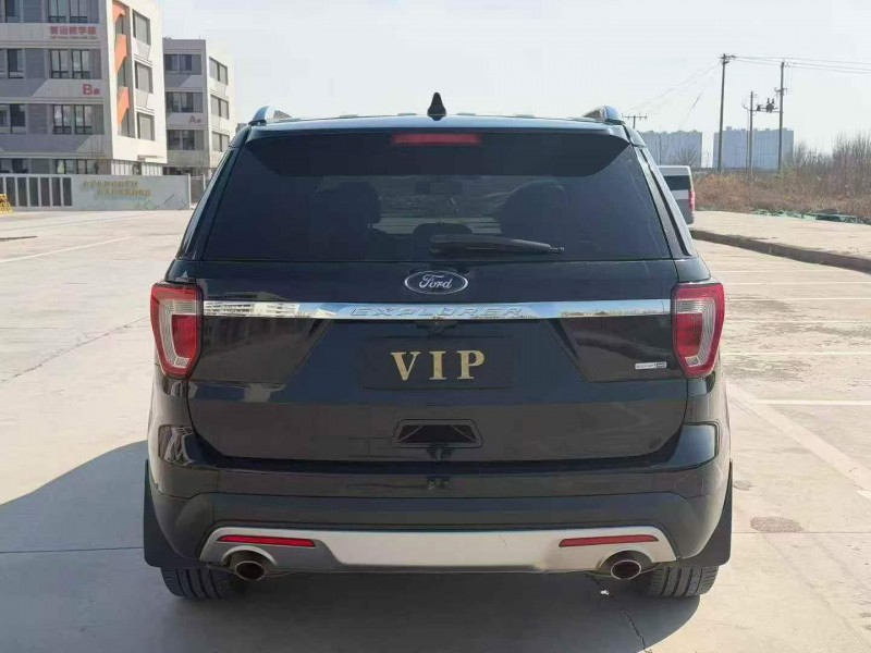 张家口16年福特探险者9