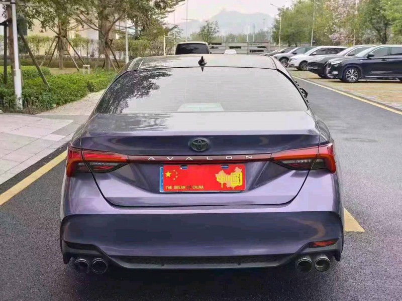 广州23年丰田亚洲龙7