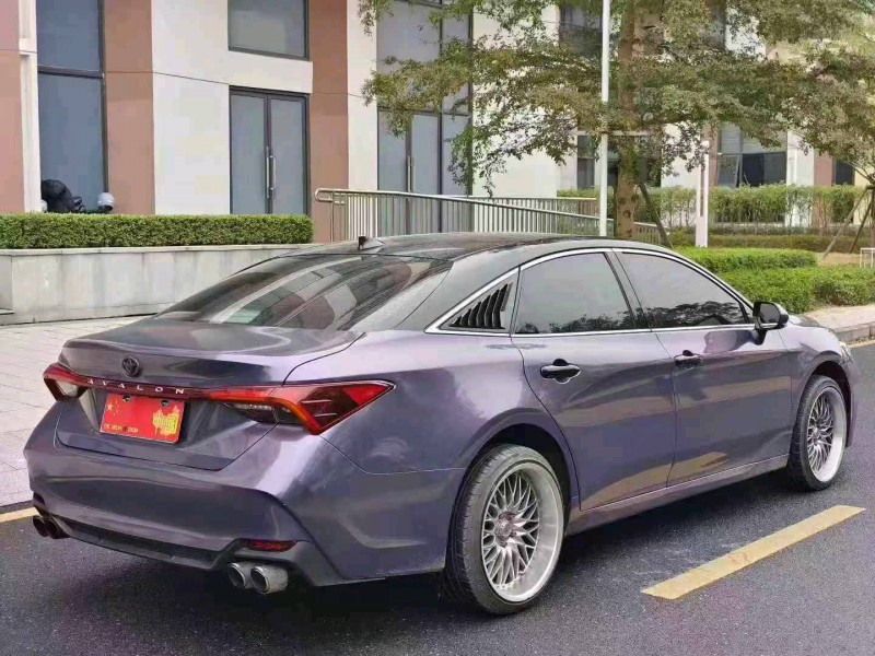 广州23年丰田亚洲龙8