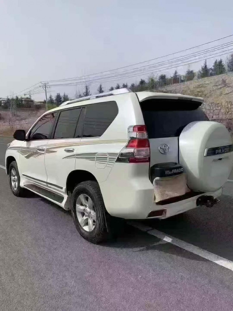 承德16年丰田普拉多8