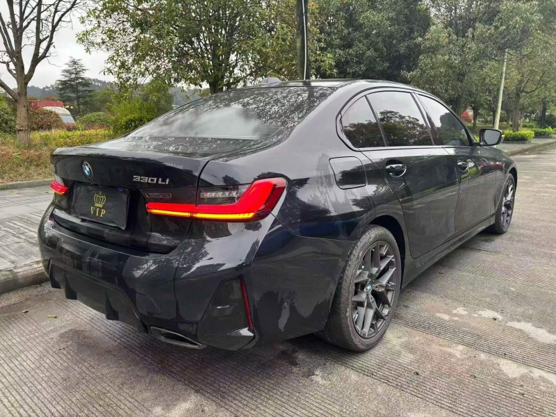 毕节24年宝马3系7