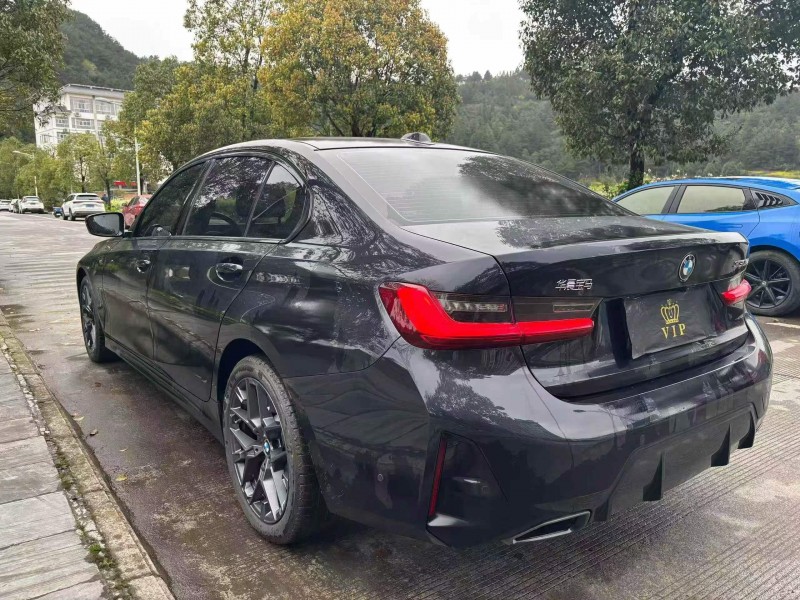 毕节24年宝马3系8