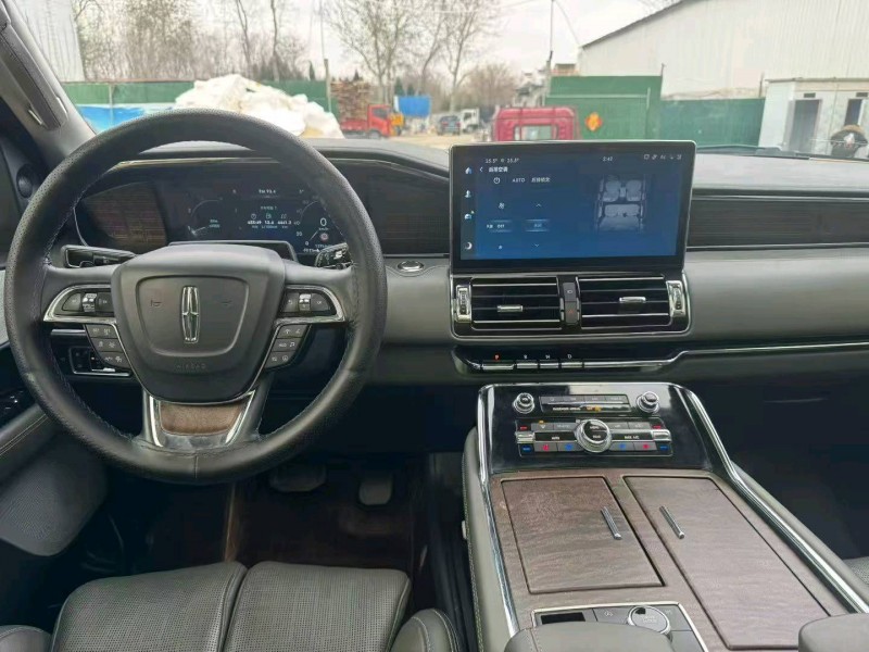 淄博23年林肯领航员5