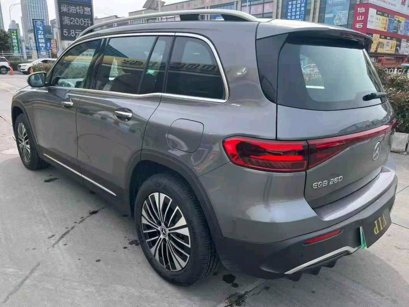 襄阳25年奔驰EQB9