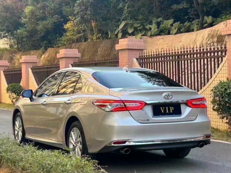 东莞24年丰田凯美瑞7