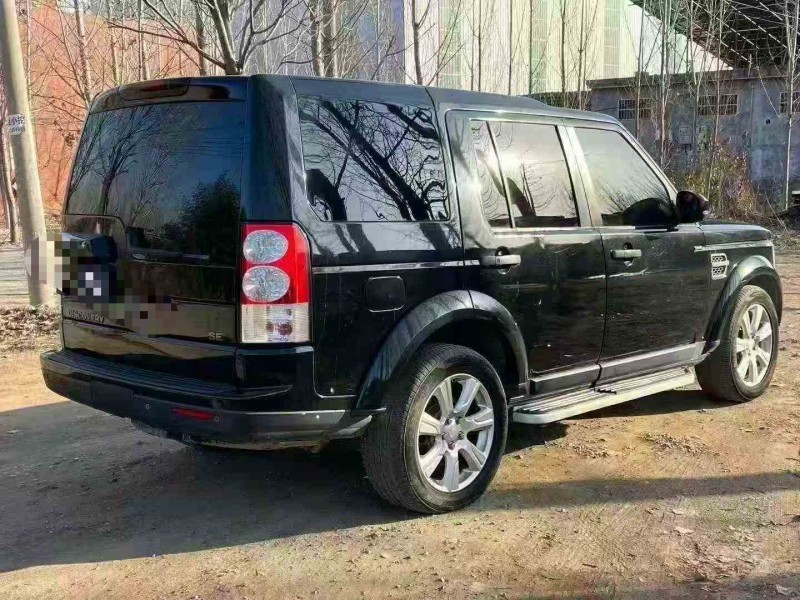 临沂15年路虎发现8