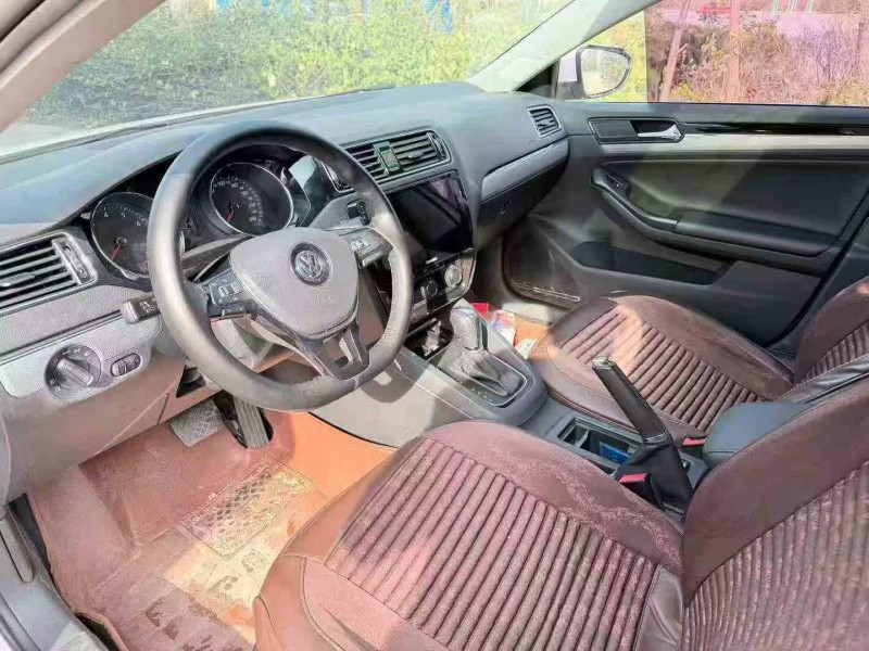 潍坊19年大众速腾5